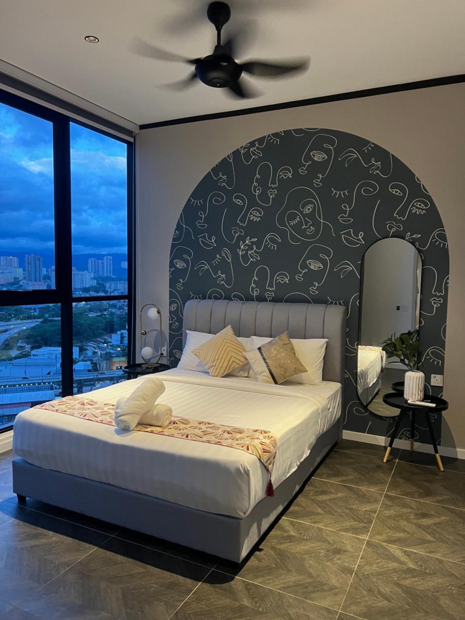 Scarletz Suites Kuala Lumpur By City Center Екстериор снимка